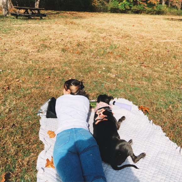 Meet your Posher, Andrea - Picture 3 of 3